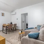Magdalena Apartment Pula