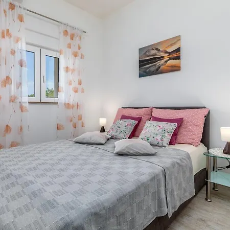 Apartmani Magdalena شقة *