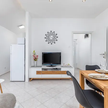 Apartmani Magdalena شقة بولا