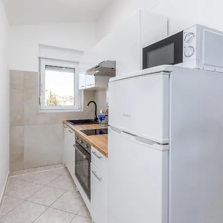 شقة Apartmani Magdalena *