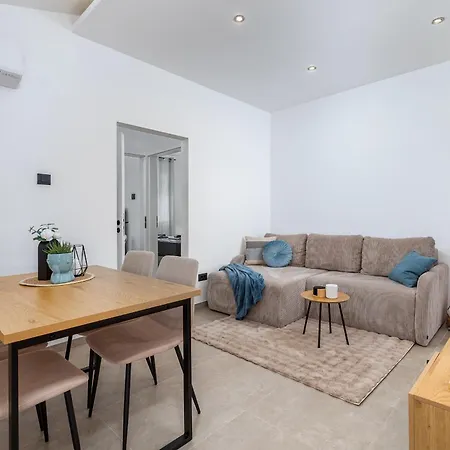 شقة Apartmani Magdalena بولا