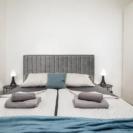 شقة Apartmani Magdalena *